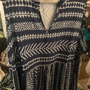 NWT BloomChic Sz 1x or 2X MARIA" midnight navy and white almost black